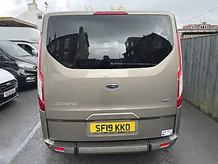 Used 2019 Ford Tourneo Custom Independence RS 6 SEAT Crew Gold - Interior and Exterior details 10