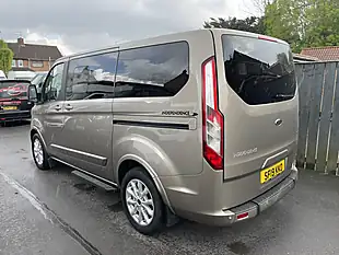 Used 2019 Ford Tourneo Custom Independence RS 6 SEAT Crew Gold - Interior and Exterior details 11