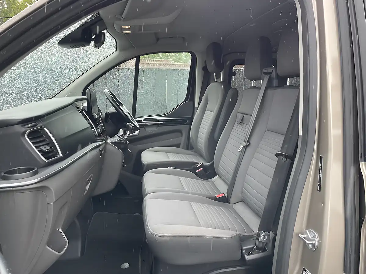 Used 2019 Ford Tourneo Custom Independence RS 6 SEAT Crew Gold - Interior and Exterior details 15