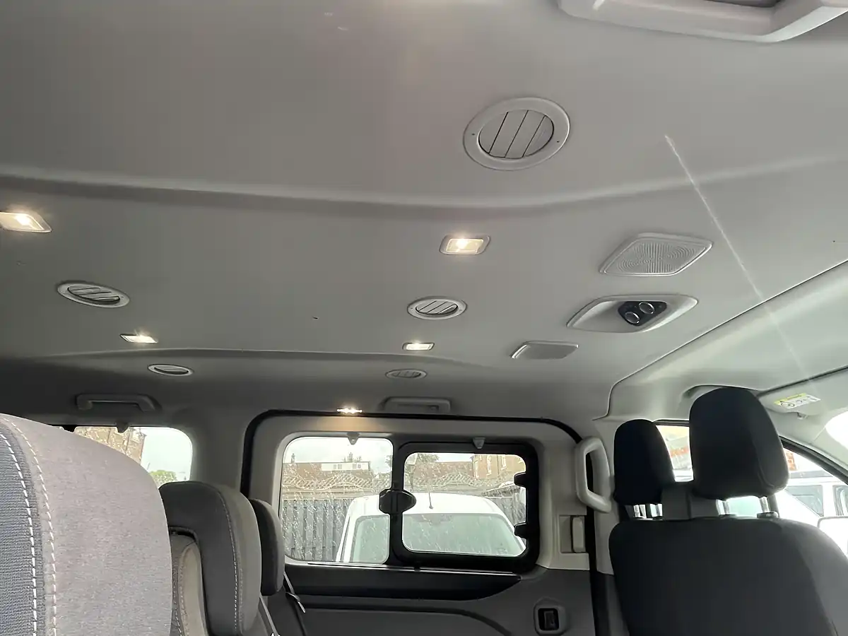 Used 2019 Ford Tourneo Custom Independence RS 6 SEAT Crew Gold - Interior and Exterior details 8