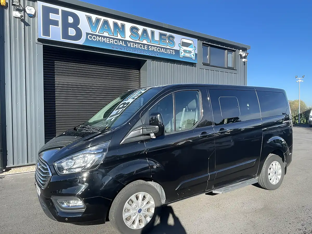 Used 2019 Ford Tourneo Custom Independence RS Black - Interior and Exterior details 4