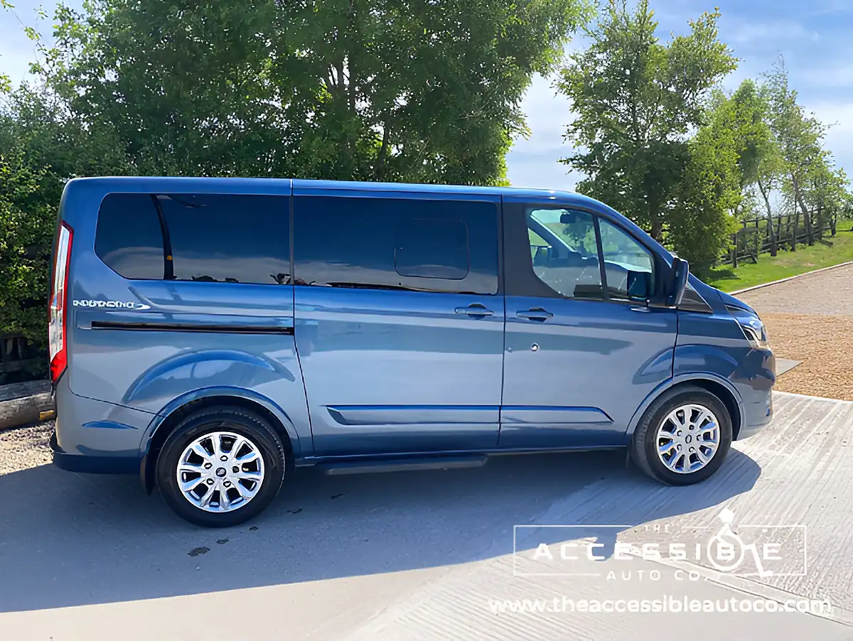 Used 2019 Ford Tourneo Custom Independence RS Blue - Interior and Exterior details 6