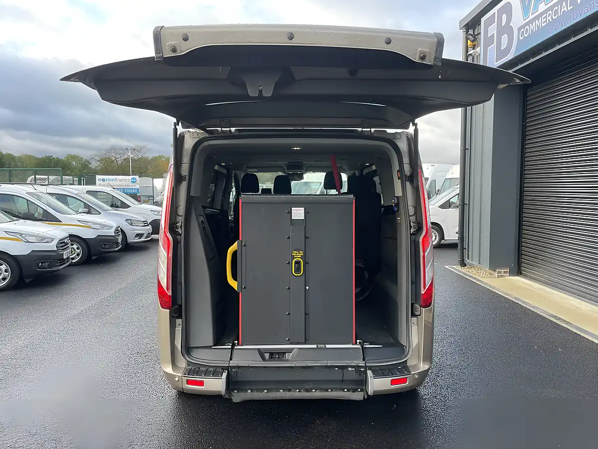 Used 2019 Ford Tourneo Custom Independence RS Silver - Interior and Exterior details 12