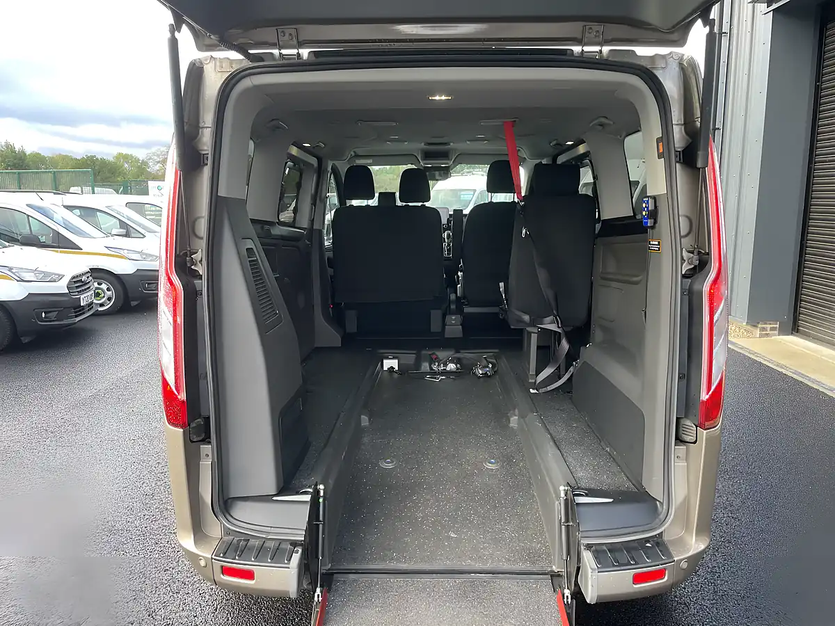 Used 2019 Ford Tourneo Custom Independence RS Silver - Interior and Exterior details 14