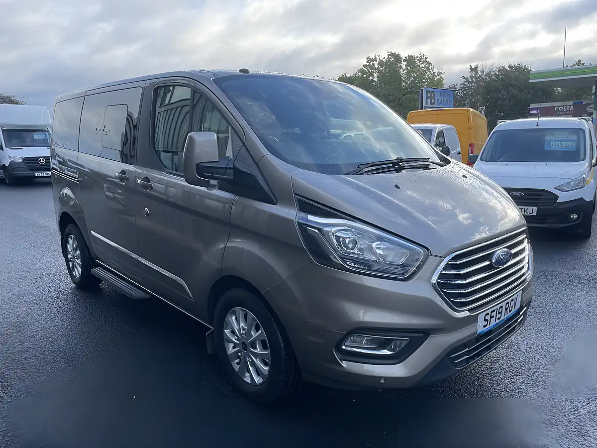 Used 2019 Ford Tourneo Custom Independence RS Silver - Interior and Exterior details 4