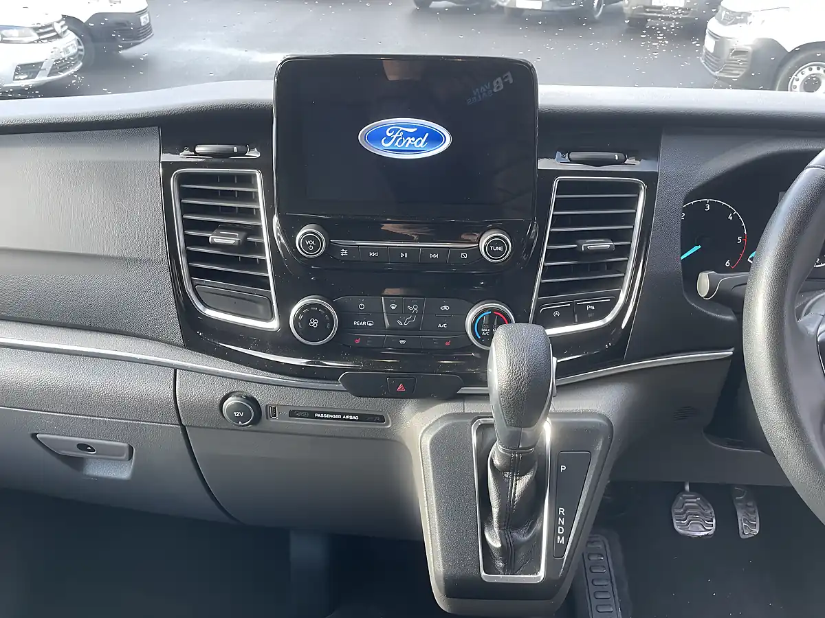 Used 2019 Ford Tourneo Custom Independence RS Silver - Interior and Exterior details 9