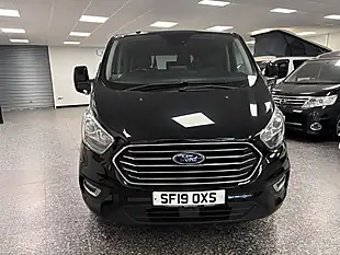 Used 2019 Ford Tourneo Custom Titanium Black - Interior and Exterior details 11