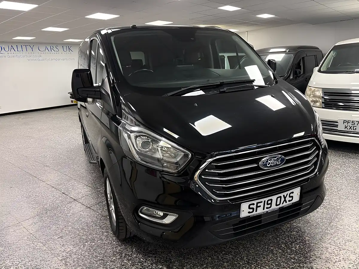 Used 2019 Ford Tourneo Custom Titanium Black - Interior and Exterior details 12