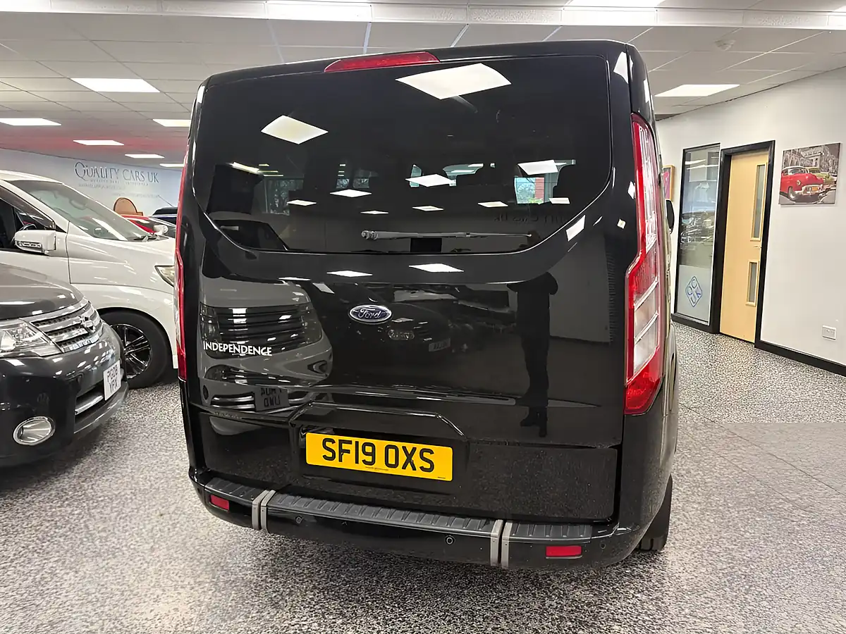 Used 2019 Ford Tourneo Custom Titanium Black - Interior and Exterior details 15