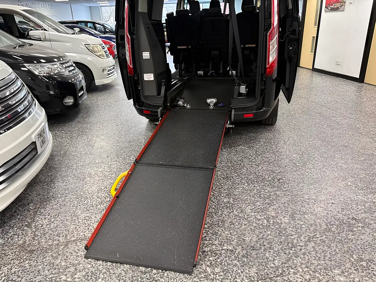 Used 2019 Ford Tourneo Custom Titanium Black - Interior and Exterior details 3