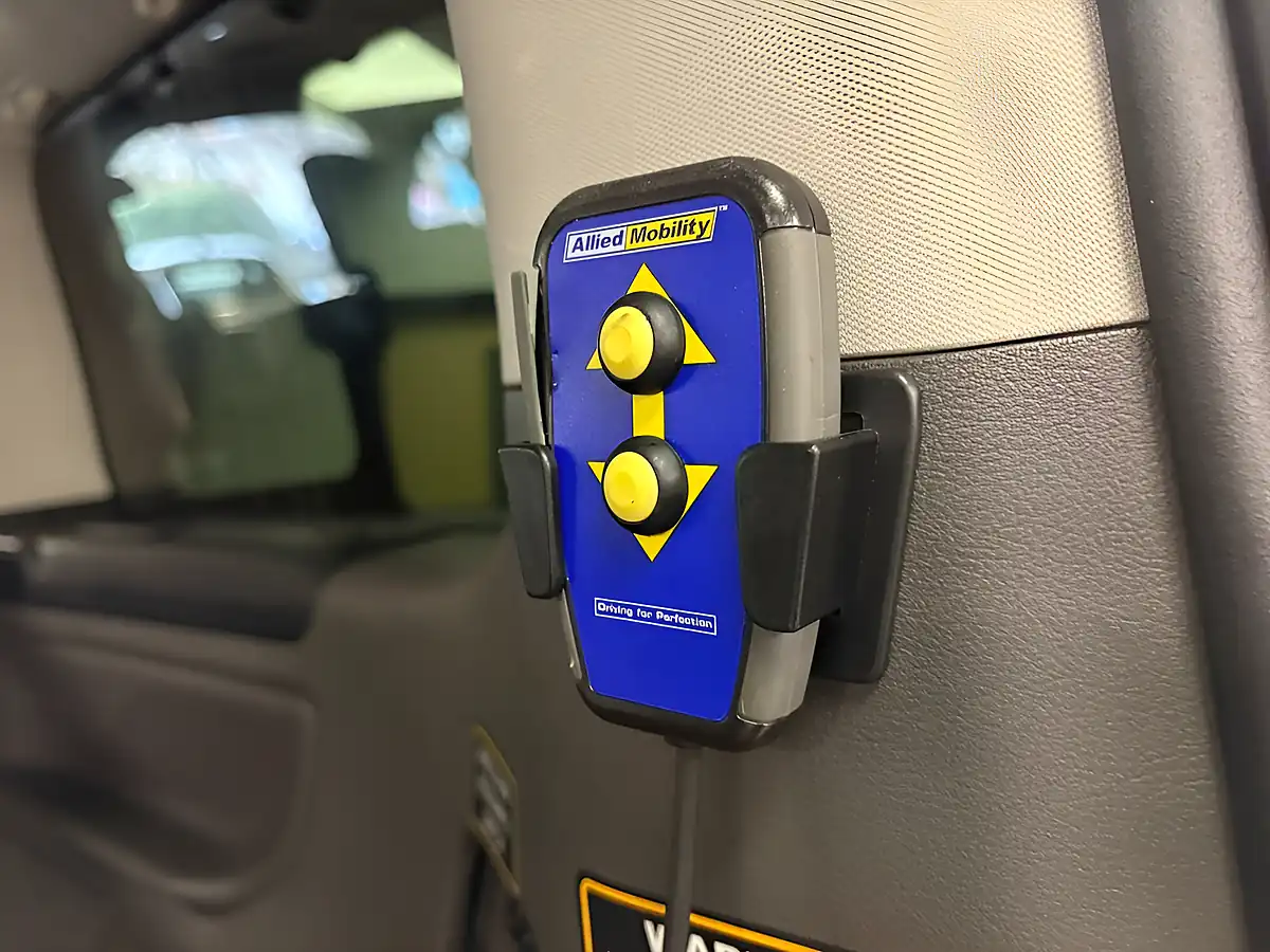Used 2019 Ford Tourneo Custom Titanium Black - Interior and Exterior details 6