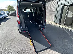 Used 2019 Ford Tourneo Custom Titanium Blue - Interior and Exterior details 13
