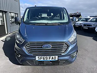 Used 2019 Ford Tourneo Custom Titanium Blue - Interior and Exterior details 3