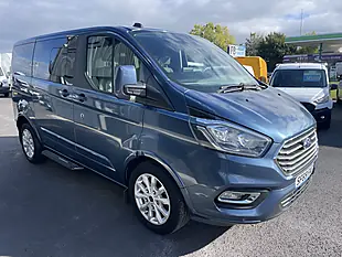 Used 2019 Ford Tourneo Custom Titanium Blue - Interior and Exterior details 4
