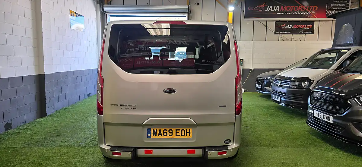 Used 2019 Ford Tourneo Custom Titanium L1 Silver - Interior and Exterior details 6