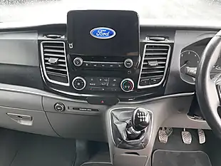Used 2019 Ford Tourneo Custom Titanium Silver - Interior and Exterior details 8