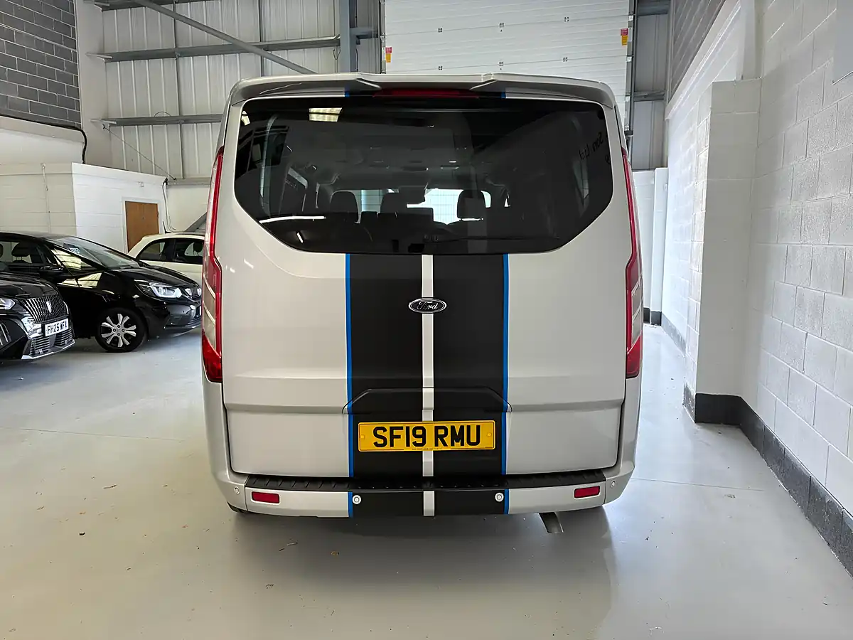 Used 2019 Ford Tourneo Custom Titanium Silver - Interior and Exterior details 4