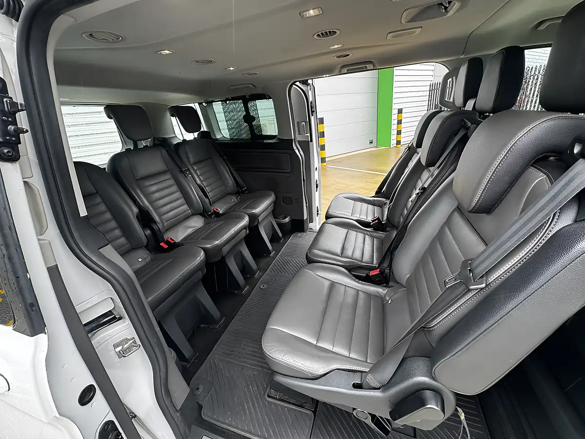 Used 2019 Ford Tourneo Custom Titanium White - Interior and Exterior details 11
