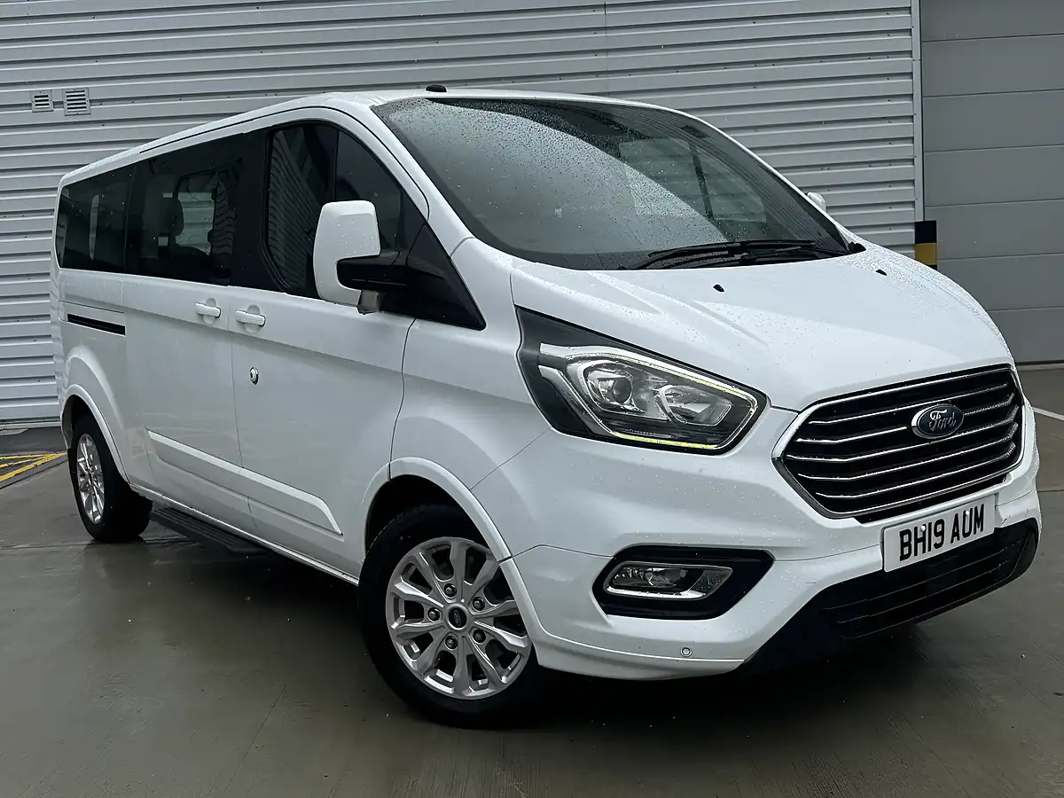 Used 2019 Ford Tourneo Custom Titanium White - Interior and Exterior details 2