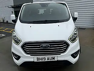 Used 2019 Ford Tourneo Custom Titanium White - Interior and Exterior details 3