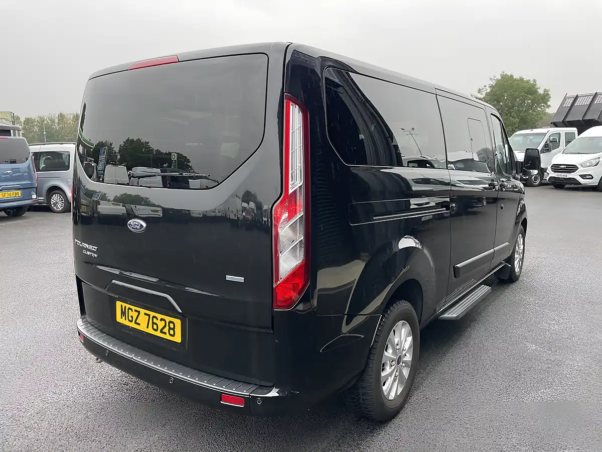 Used 2019 Ford Tourneo Custom Zetec Black - Interior and Exterior details 3