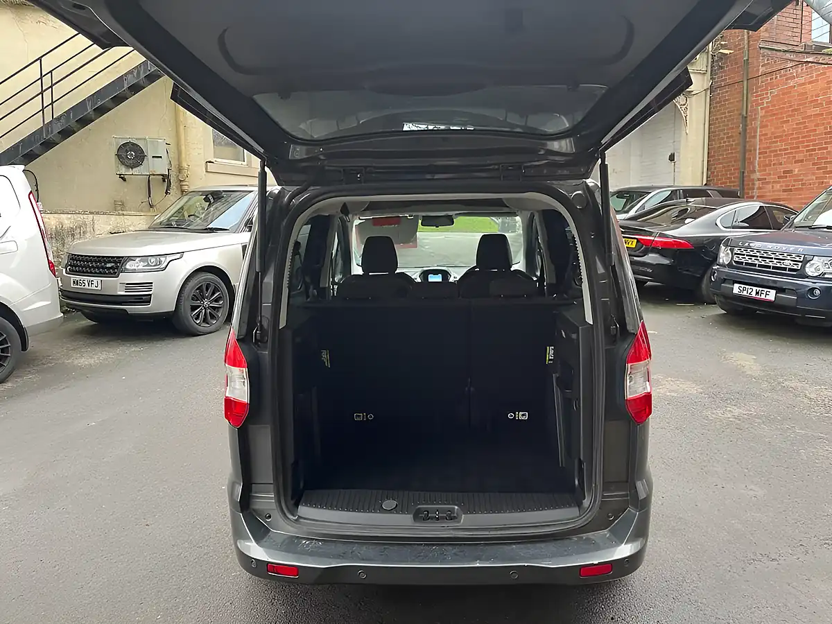 Used 2019 Ford Tourneo Zetec Grey - Interior and Exterior details 10