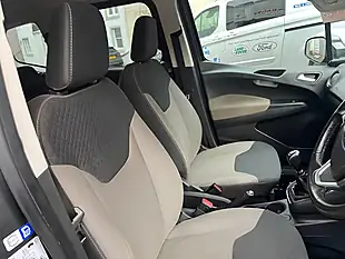 Used 2019 Ford Tourneo Zetec Grey - Interior and Exterior details 12