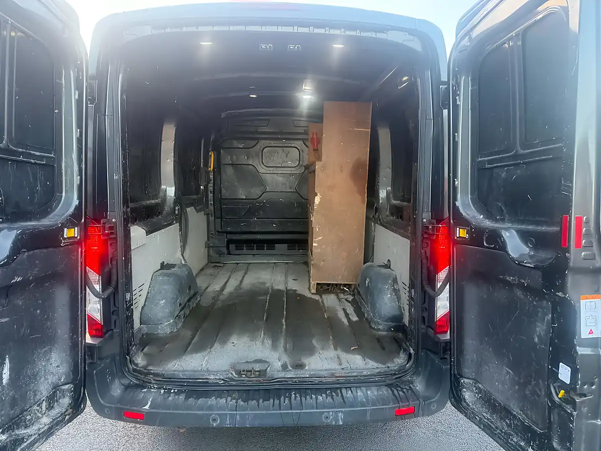 Used 2019 Ford Transit 290 Grey - Interior and Exterior details 4