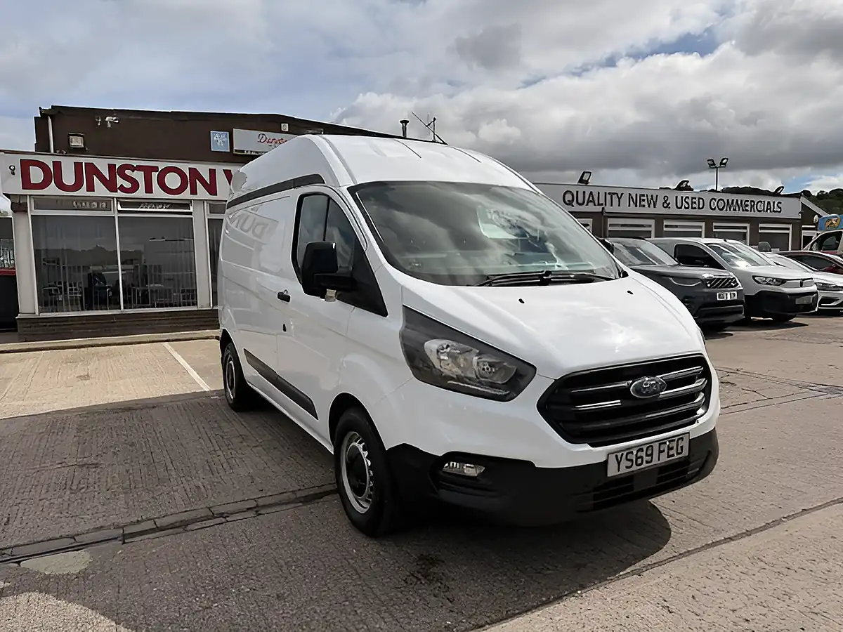 Used 2019 Ford Transit 300 Custom 300 Custom L1 H2 Swb High Roof White - Front View