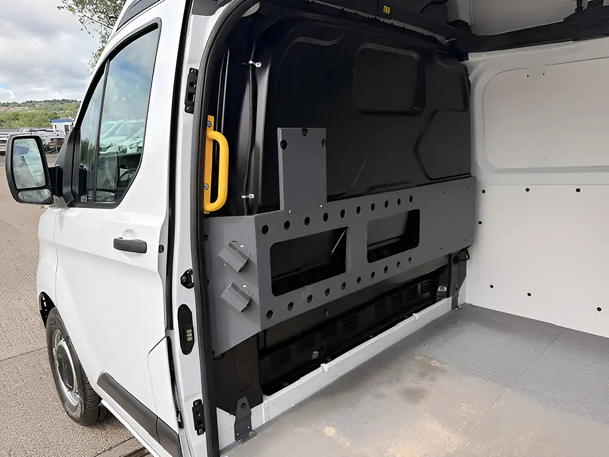 Used 2019 Ford Transit 300 Custom 300 Custom L1 H2 Swb High Roof White - Interior and Exterior details 10