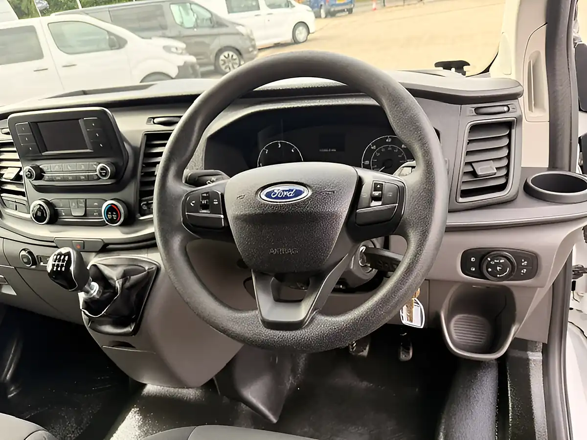 Used 2019 Ford Transit 300 Custom 300 Custom L1 H2 Swb High Roof White - Interior and Exterior details 20