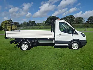 Used 2019 Ford Transit 350 Chassis Cab White - Interior and Exterior details 4