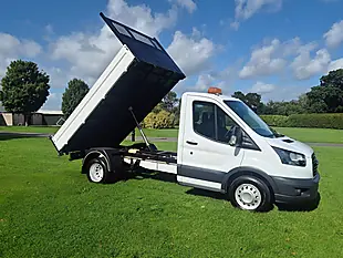 Used 2019 Ford Transit 350 Chassis Cab White - Interior and Exterior details 9