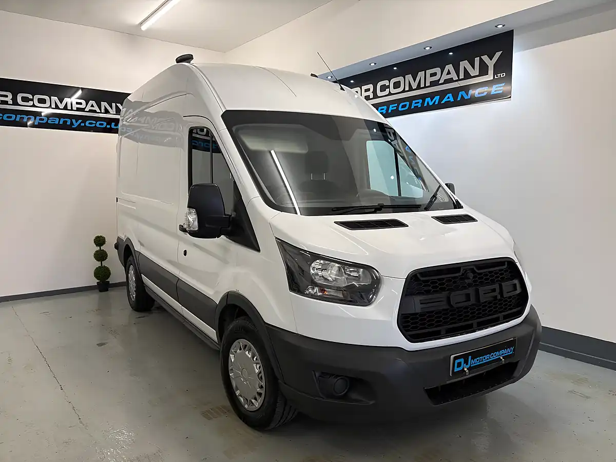 Used 2019 Ford Transit 350 FWD L2 H3 White - Front View