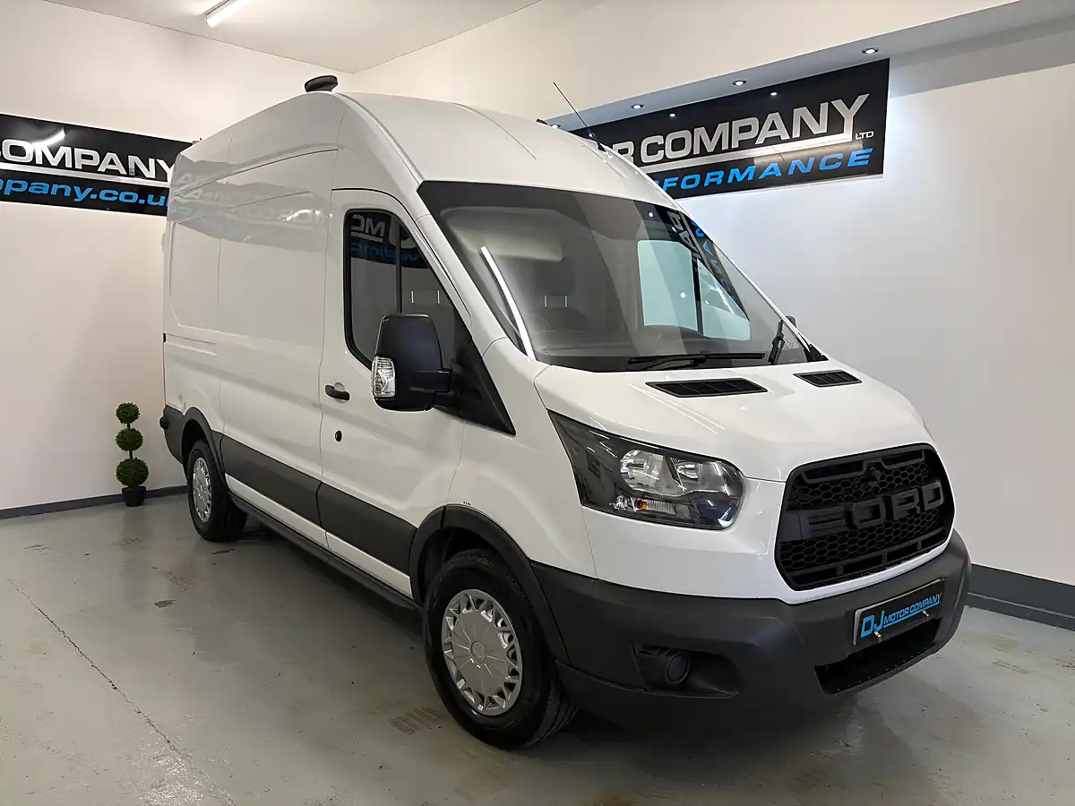 Used 2019 Ford Transit 350 FWD L2 H3 White - Front View