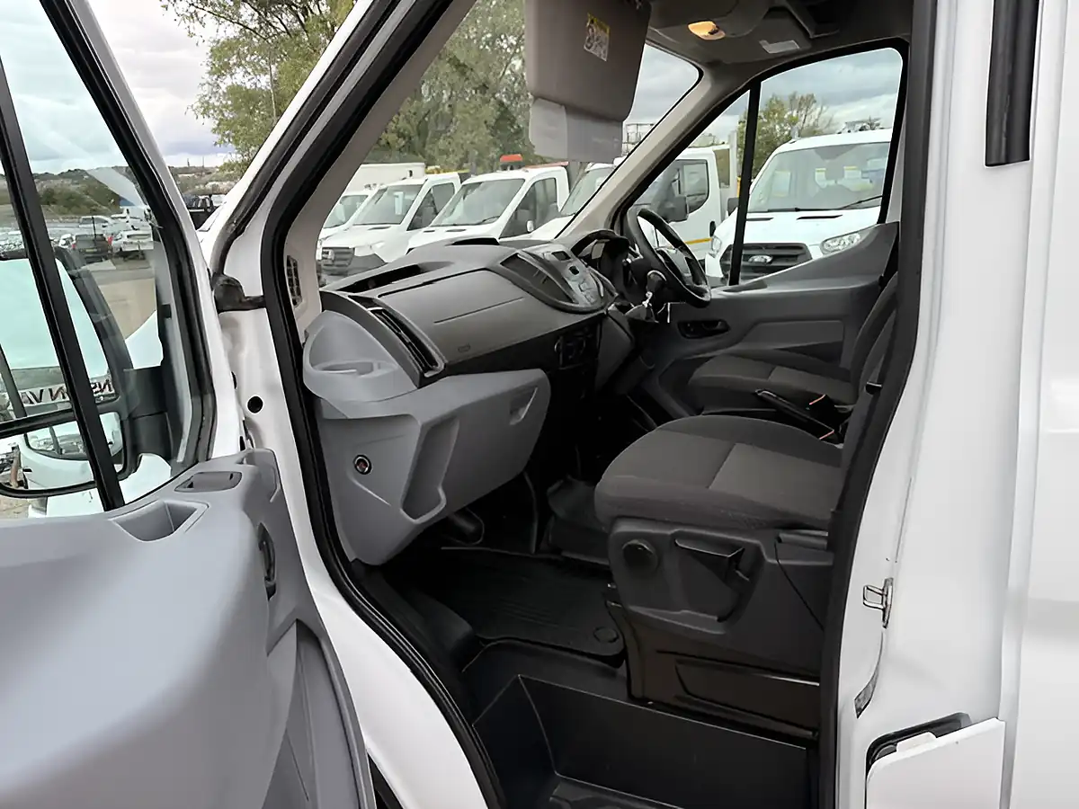 Used 2019 Ford Transit 350 L2 H3 Mobile Workshop White - Interior and Exterior details 16