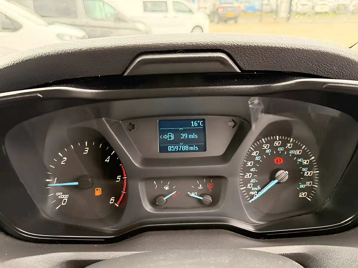 Used 2019 Ford Transit 350 L2 H3 Mobile Workshop White - Interior and Exterior details 20