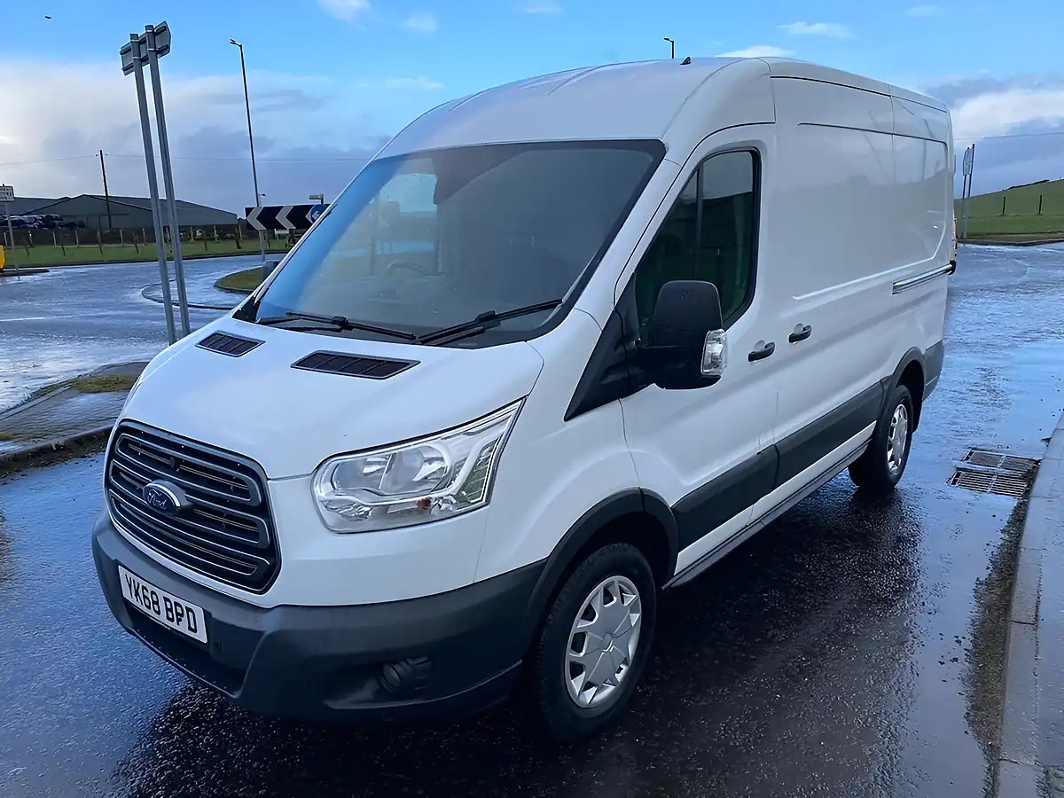 Used 2019 Ford Transit 350 L2H2 Mwb White - Interior and Exterior details 17