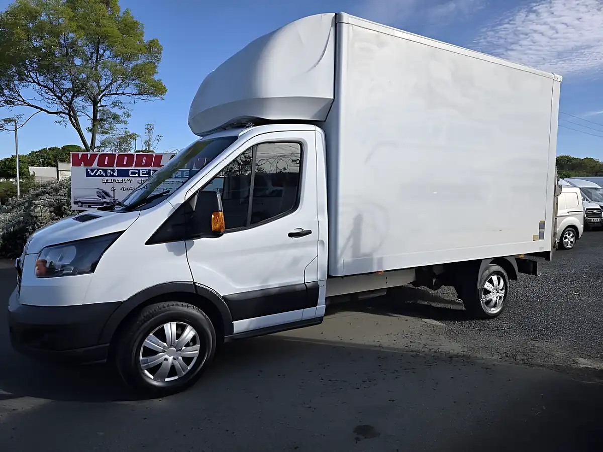 Used 2019 Ford Transit 350 Lwb Luton White - Interior and Exterior details 3