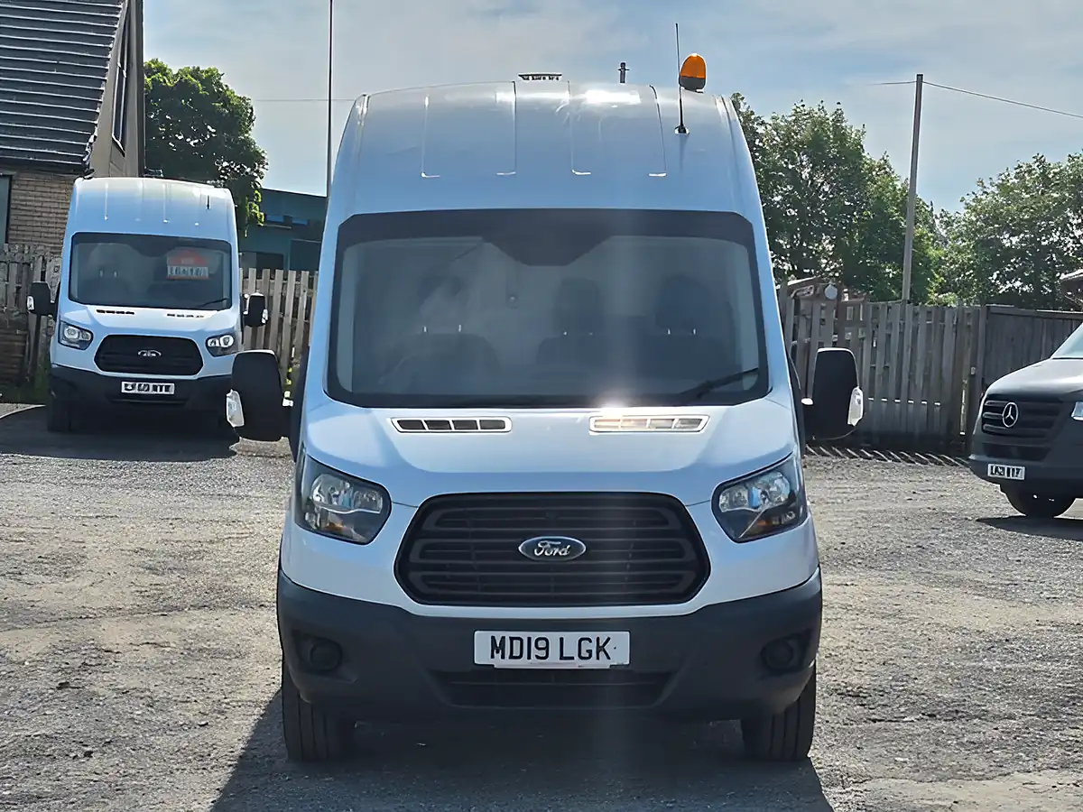 Used 2019 Ford Transit 350 Mwb L2 H3 White - Interior and Exterior details 10