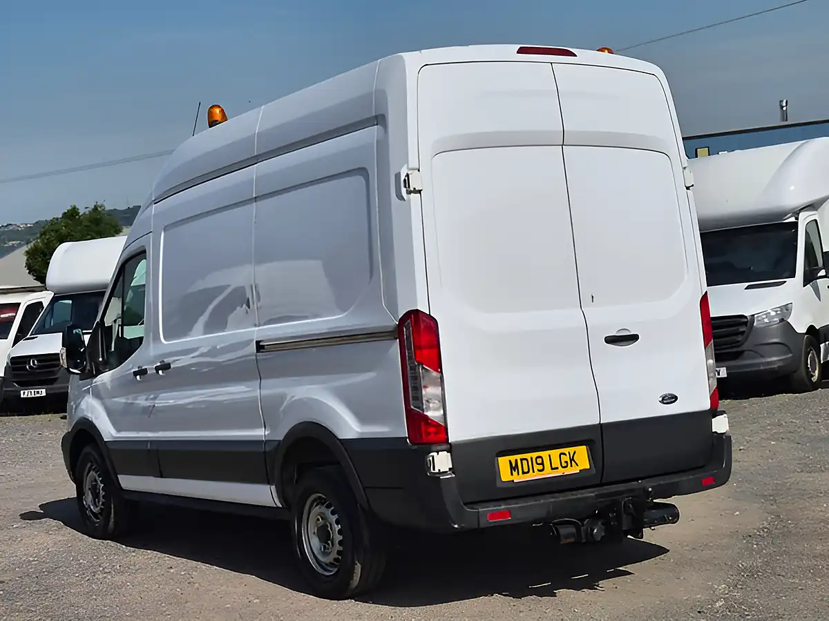 Used 2019 Ford Transit 350 Mwb L2 H3 White - Interior and Exterior details 6