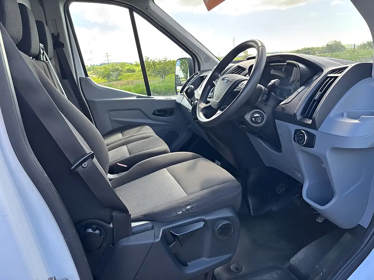Used 2019 Ford Transit 350 White - Interior and Exterior details 12