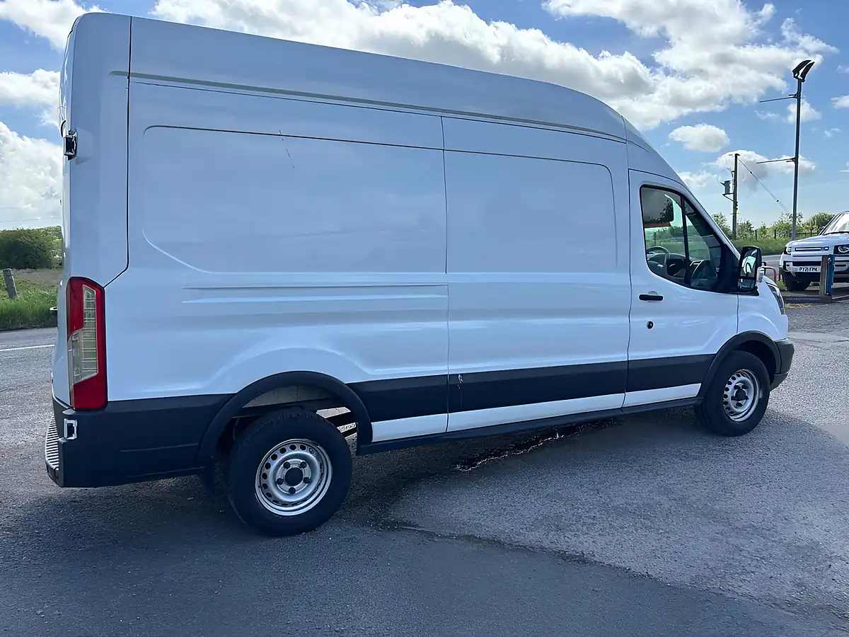 Used 2019 Ford Transit 350 White - Interior and Exterior details 3