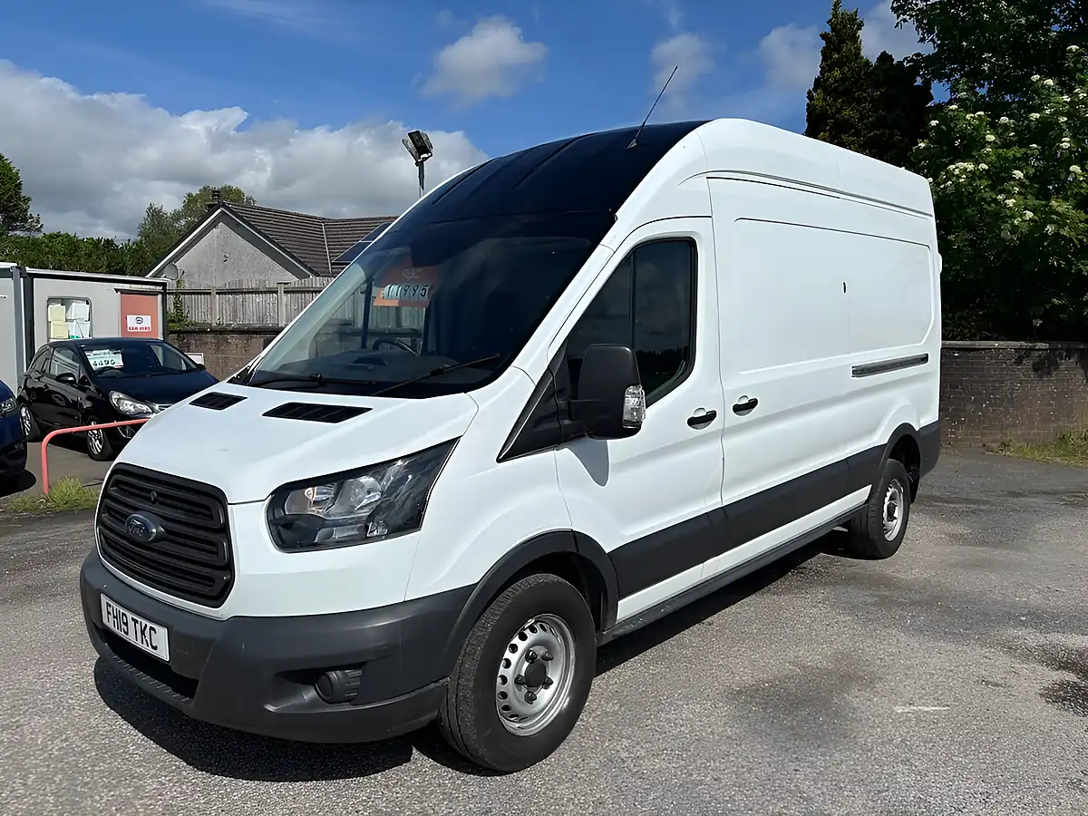 Used 2019 Ford Transit 350 White - Interior and Exterior details 7