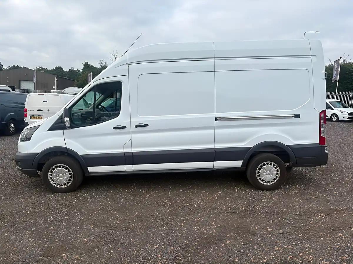 Used 2019 Ford Transit 350 White - Interior and Exterior details 4