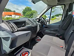 Used 2019 Ford Transit Chassis Cab White - Interior and Exterior details 10