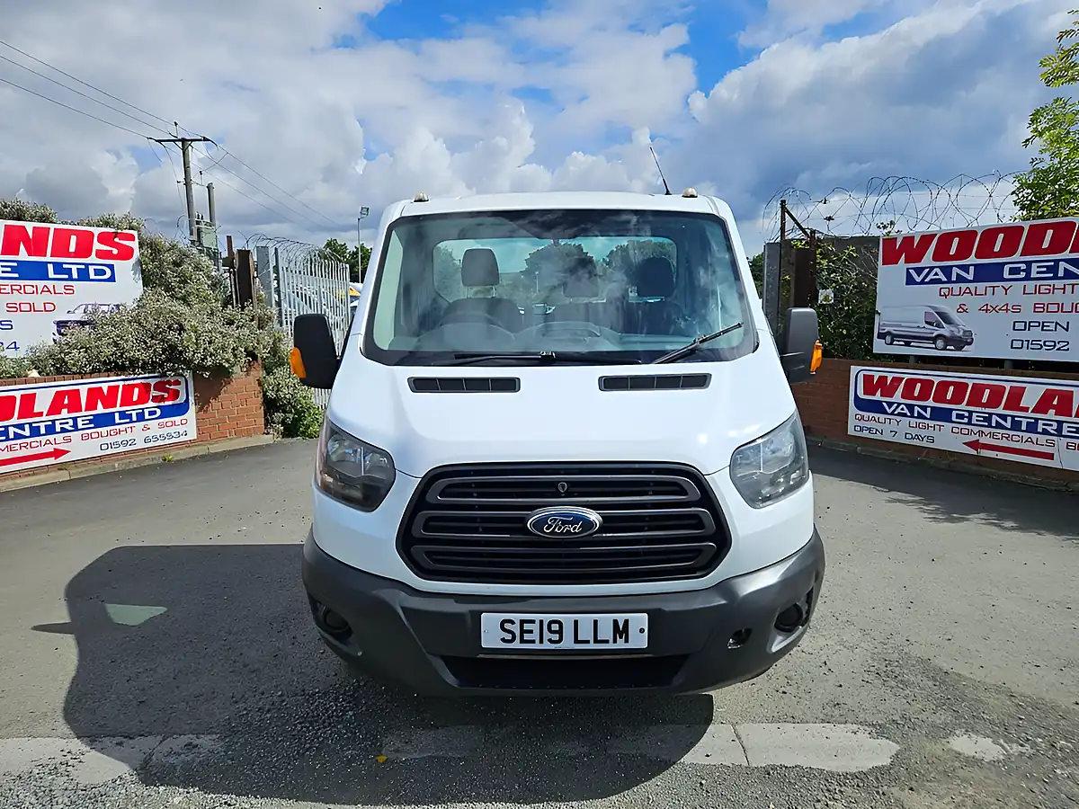 Used 2019 Ford Transit Chassis Cab White - Interior and Exterior details 3