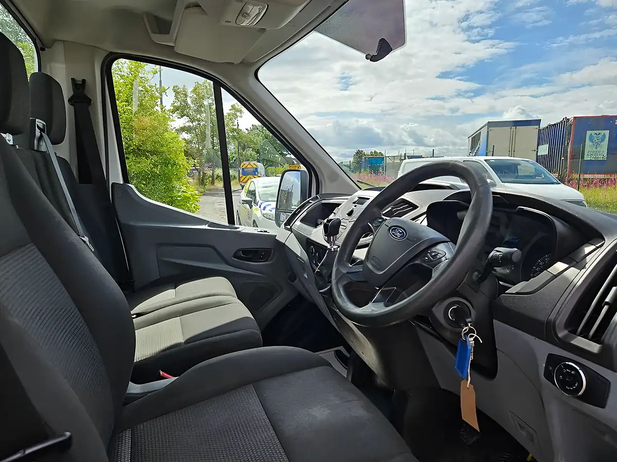 Used 2019 Ford Transit Chassis Cab White - Interior and Exterior details 9