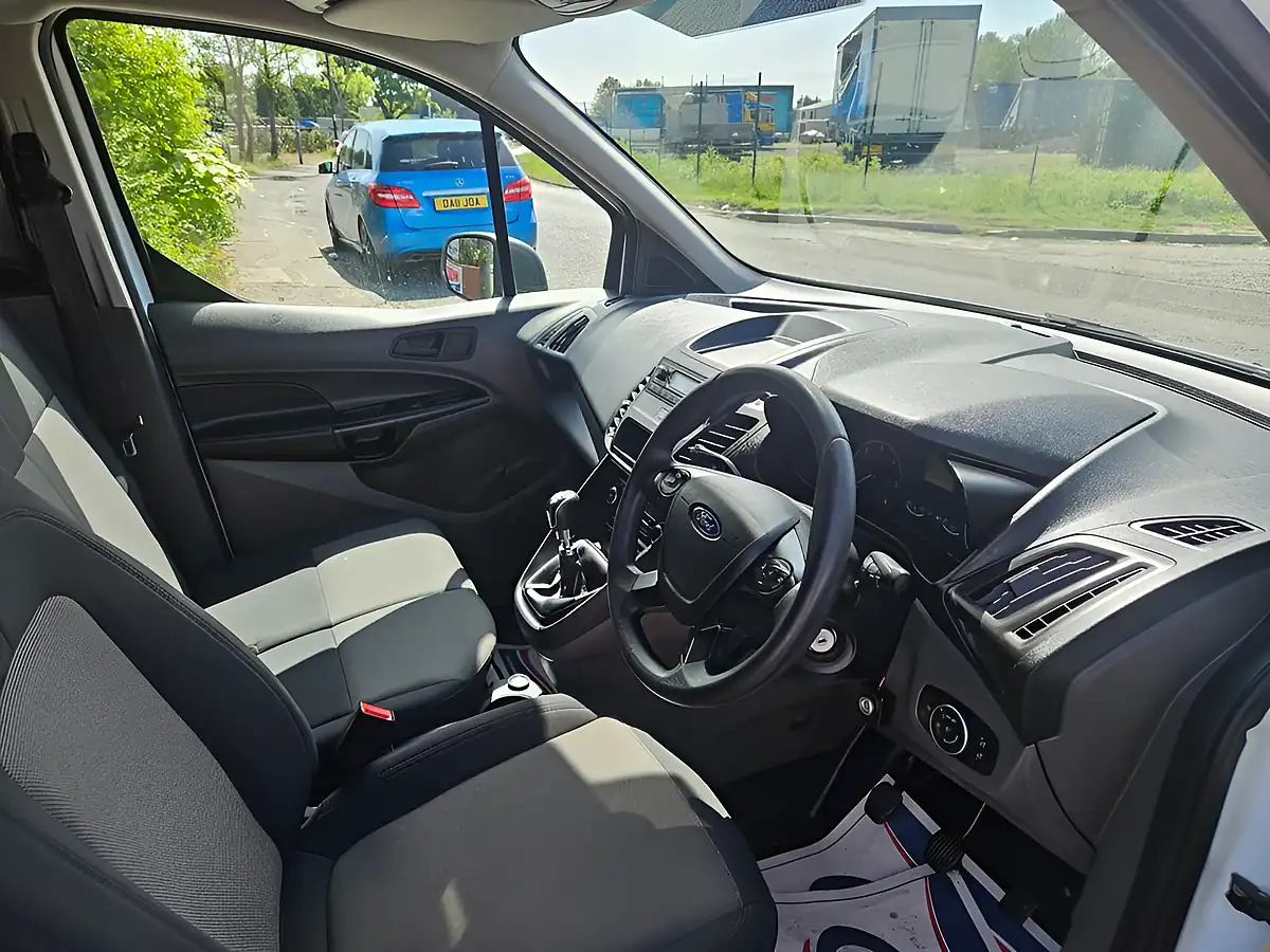 Used 2019 Ford Transit Connect 200 Base White - Interior and Exterior details 11