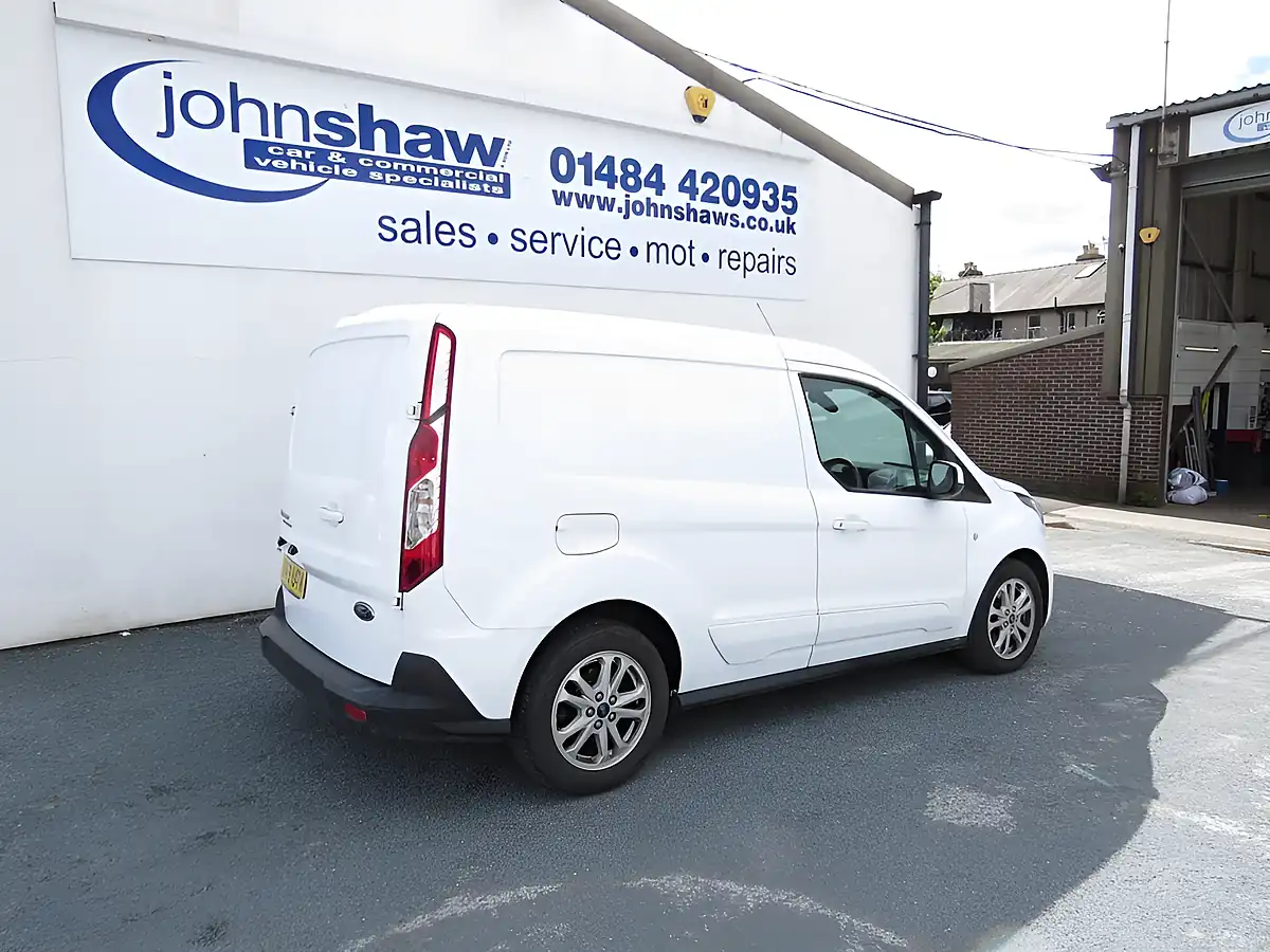 Used 2019 Ford Transit Connect 200 Limited White - Interior and Exterior details 10